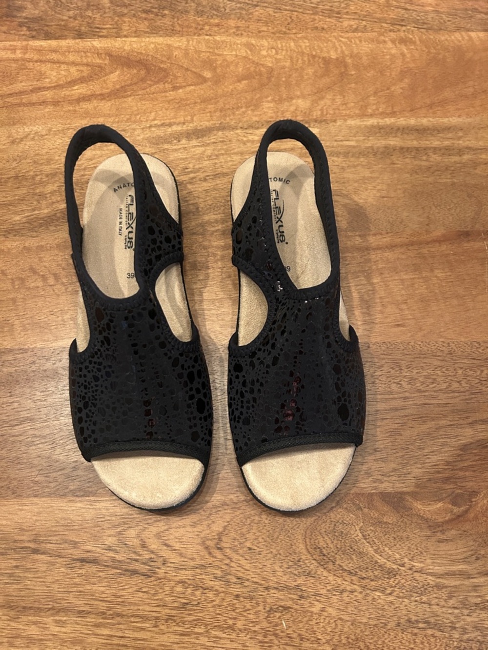 Flexus by Spring Step Black Slingback Comfort Sandals